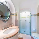 Casa Claudius - Sea View, Peaceful Outdoor Private Garden Holiday home