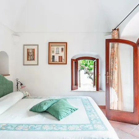 Casa Claudius - *