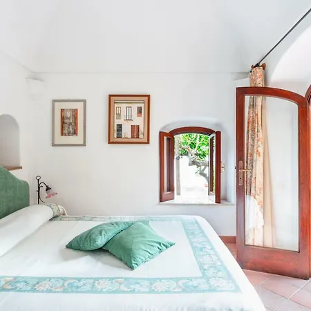 Casa Claudius - Sea View, Peaceful Outdoor Private Garden *