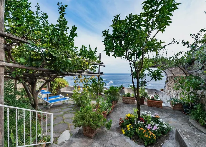 Casa Claudius Positano - Sea View, Peaceful Outdoor Private Garden